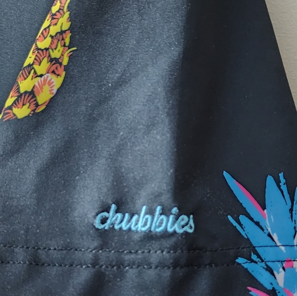 Chubbies Men’s Size M Multicolor Pineapple Print Short Sleeve Knit Golf Shirt - Picture 5 of 7